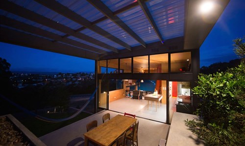 Skysolar-Solar-off-the-grid-homes-51_500x299