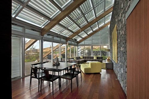 sky-solar-10-awesome-eco-homes-bioclimatic-house-5_497x330