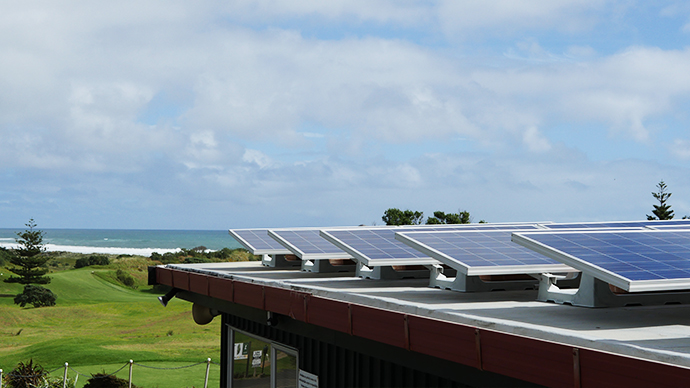 skysolar-installation-muriwai-golf-club